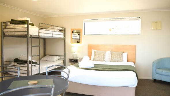 Ensuite Cabin 4 max